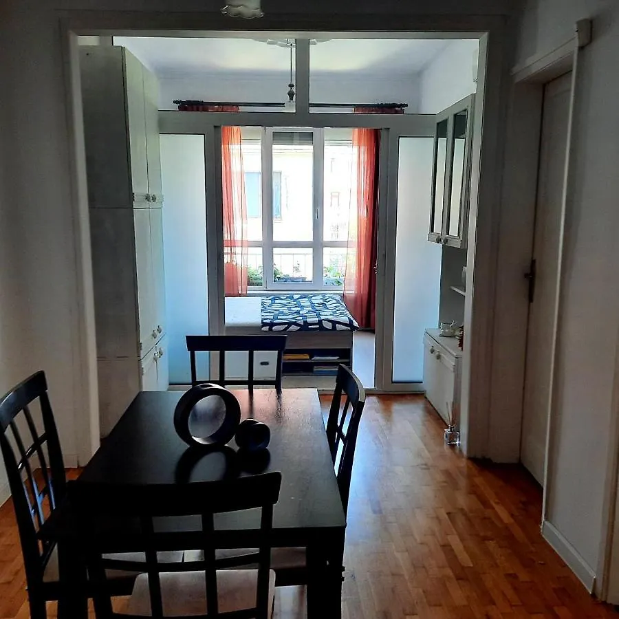 Lovely 1 Bdr Apartment In Sofia City Center 0*,  Bulgária
